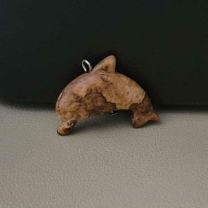 Small dolphin pendant